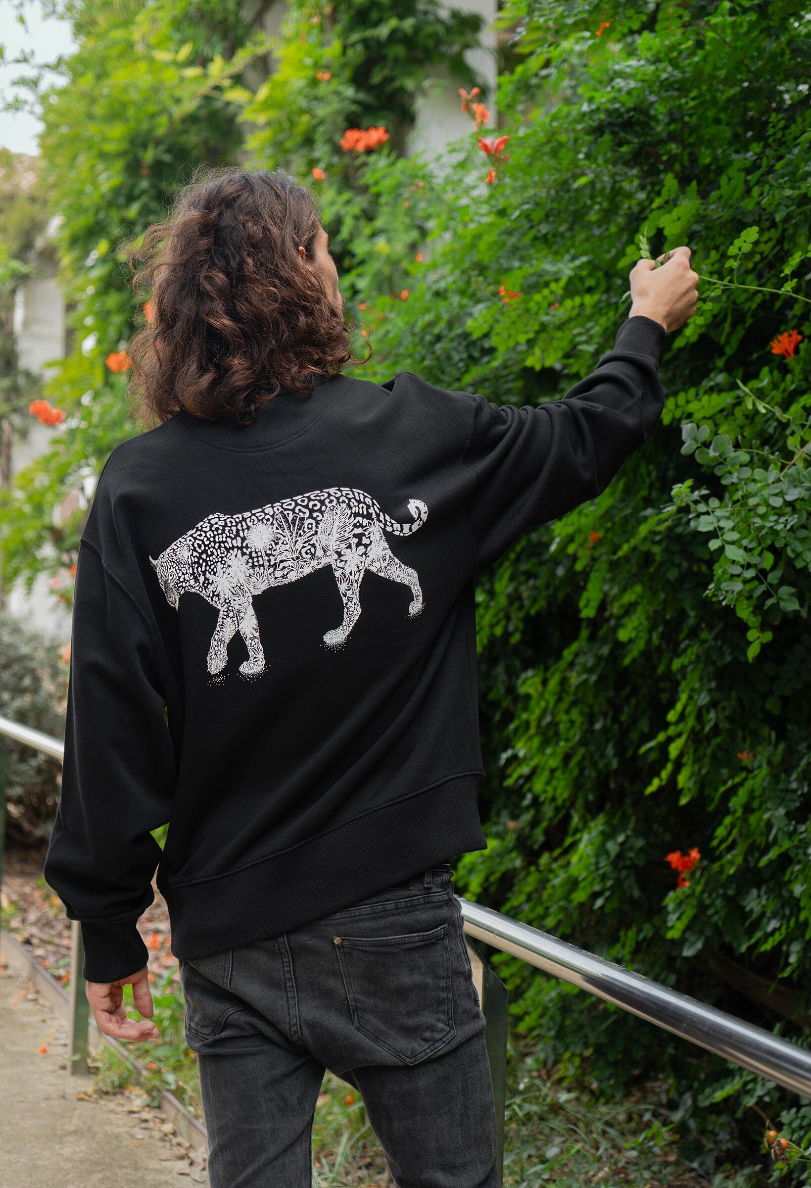 Men's Relaxed Sweatshirt | Jungle x Embroidered Wolf