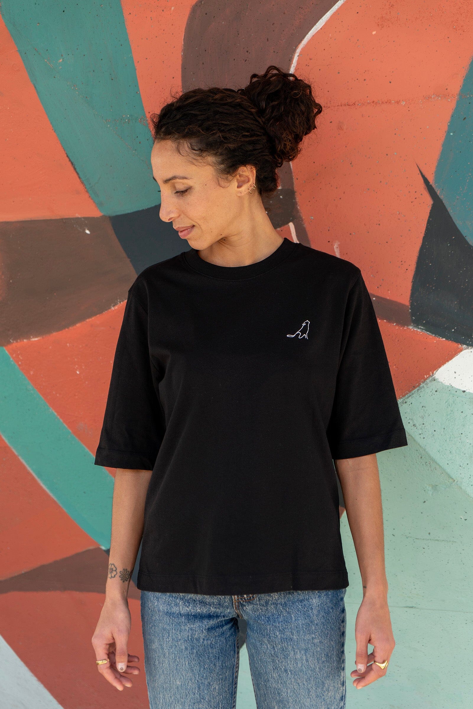 Women's Relaxed T-Shirt | Tropics x Embroidered Wolf