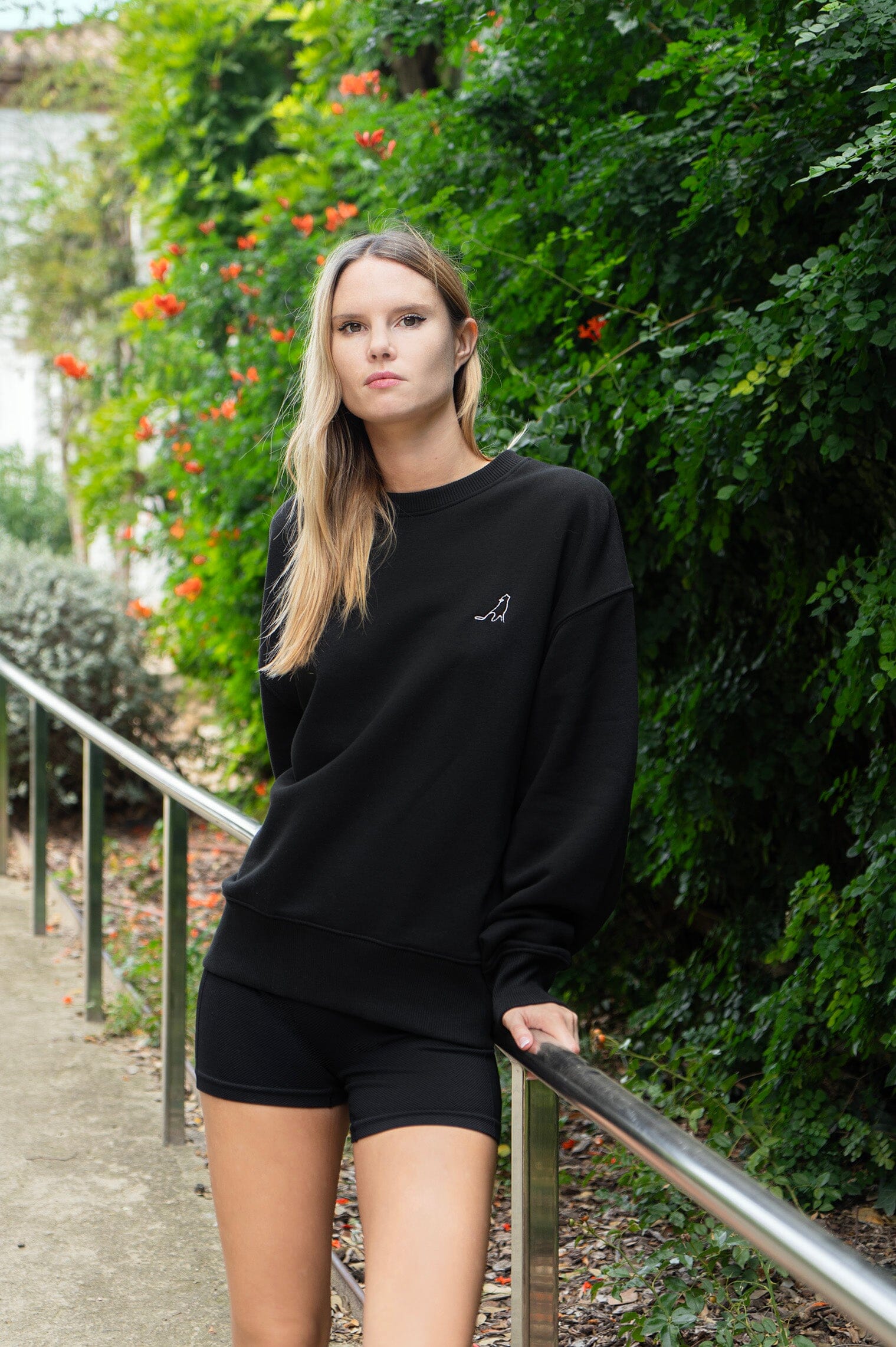 Black sweatshirt embroidered online
